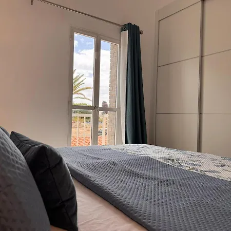 Beautiful Newly Renovated Διαμέρισμα