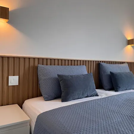 Beautiful Newly Renovated Διαμέρισμα