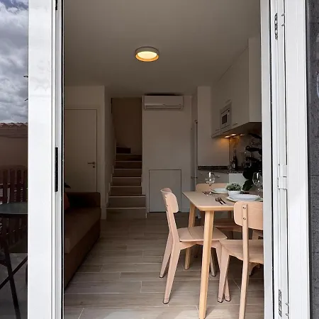 Beautiful Newly Renovated Μασπαλόμας